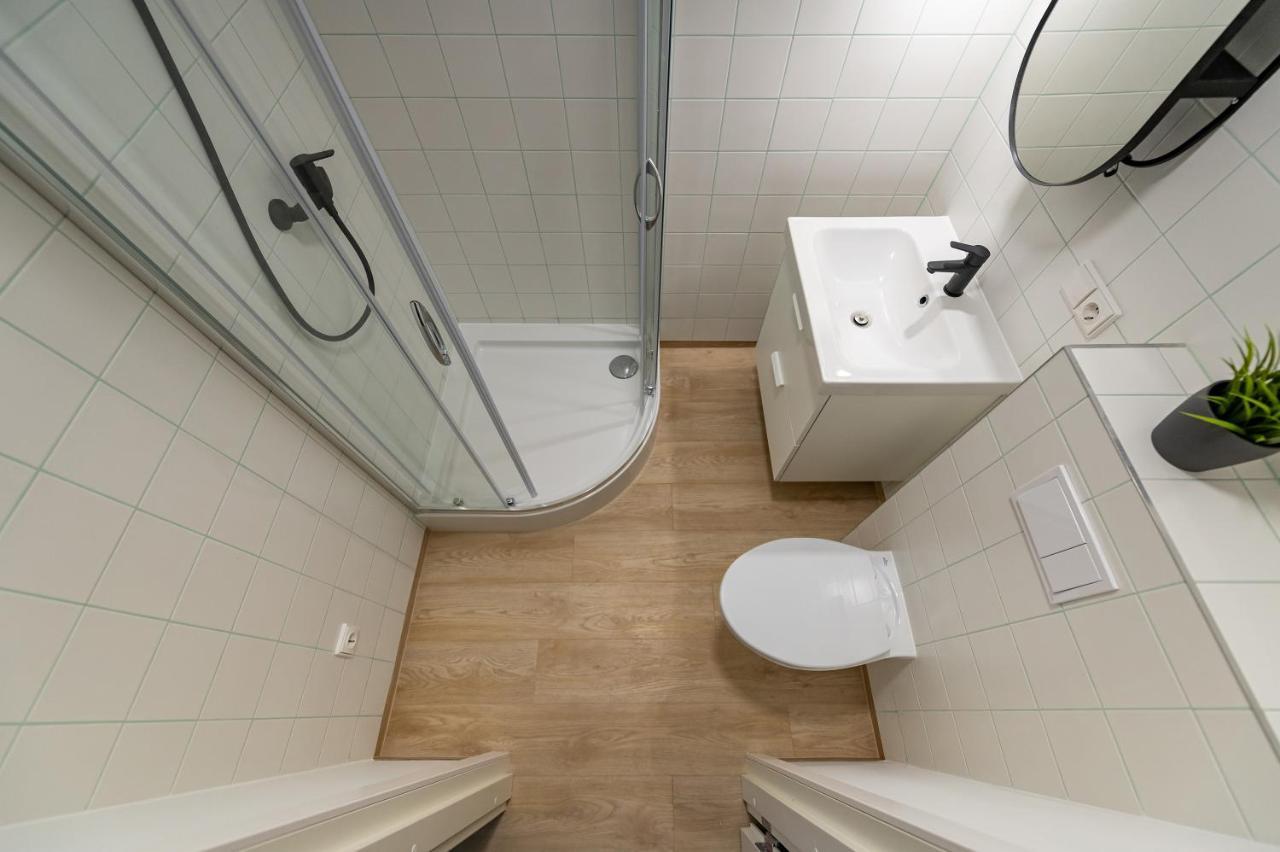 Uab Laisves Alejos Viesbutis Apartment Kaunas Exterior photo